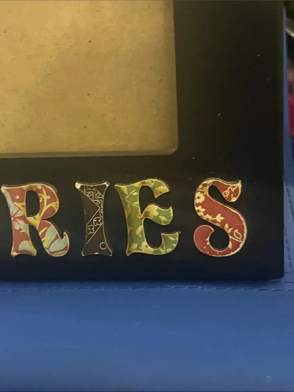 Black 'MEMORIES' Decorative Photo Frame